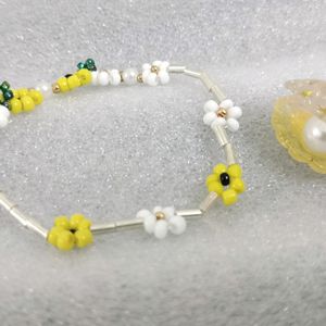 Yellow Daisy Beads Bracelets