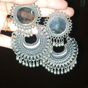 Set Of two Oxidized Earing