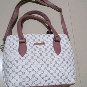 Beautiful Brand New Handbag For Girls/Women Use