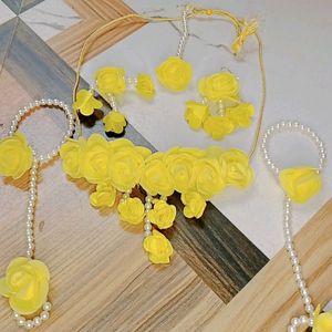 Haldi Jwellery Set