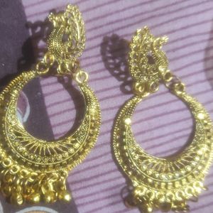 Earings