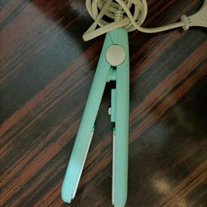 MINI HAIR STRAIGHTENER | PASTEL BLUE COLOR