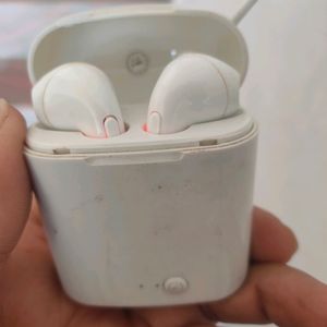 I7 TWS Earbuds With Box Charger