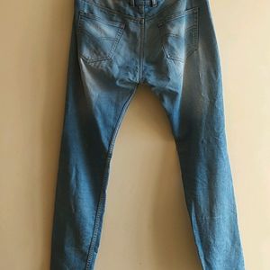 Jean   Waist - 34  Length - 42