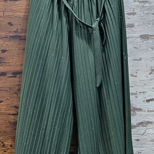 Green Culottes With Belt