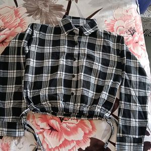 White Black chek Crop Shirt