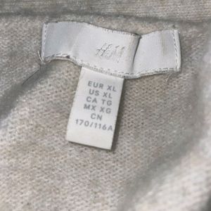 H&M Sweater - Off White