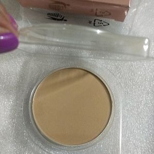 Lakme 9To5 Powder Foundation