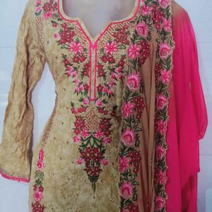 Pakistani Kurta Dupatta