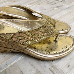 Fancy Golden Heels Size 6