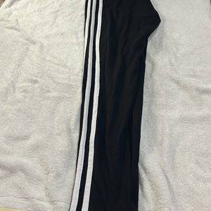 Black With White Strip Line Lower