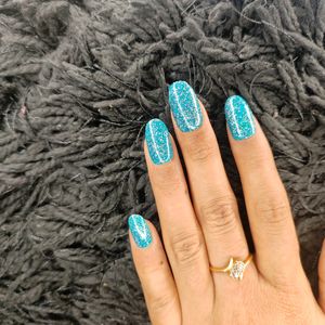 Press-on nails, Blue Glitters