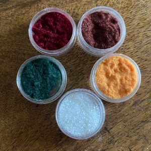 Velvet And Sparkle Powder For Nail Art