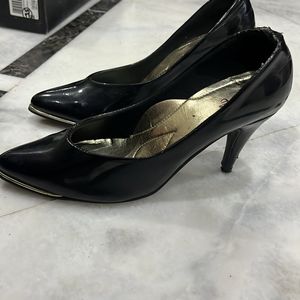 Hype Classy black Heels For Party
