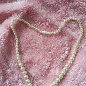 Korean Pearl Necklace