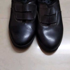 Leather Shoe