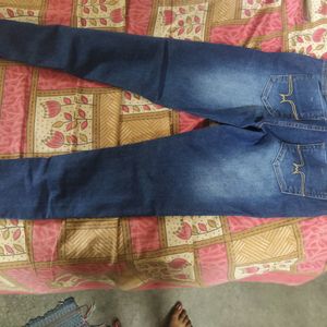 Roadster New Jeans