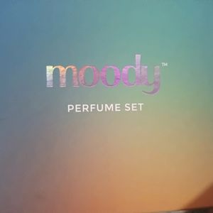 Try Moody Perfume Set