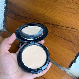 Studio Fix Powder Plus Foundation