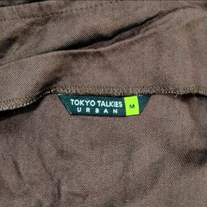 Brown Top Tokyo Talkies 🤎