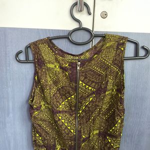 Global Desi Zipper Crop Top