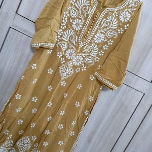 Lucknowi Chickankari Kurta