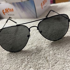 Black Aviator Sunglasses