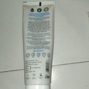 Combo Offer Of The Mom's Co Facewash