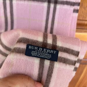 Burberry Authentic Cashmere Scarf