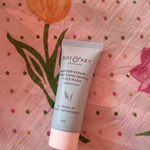 Barrier Repair + Hydrating Gentle Face Wash Mini