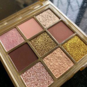 Huda Beauty Gold Obessions Eyeshadow Palette