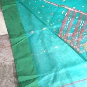 Brand new light weight thread work saree & फॉल