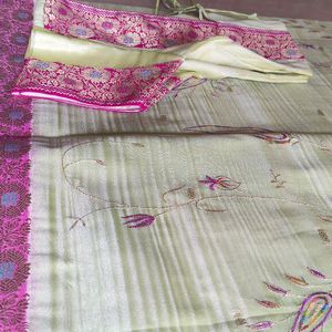 HANDLOOM WEAVING  SILK SAREE