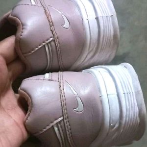 Sneakers For Women