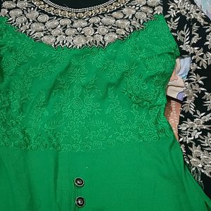 Women Woolen Kurta