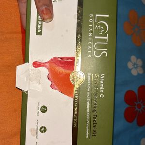 Lotus Facial Kit