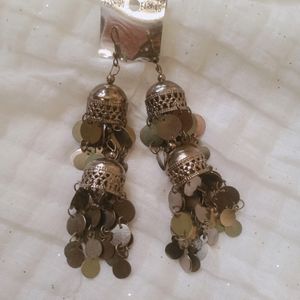 black polish jhumka