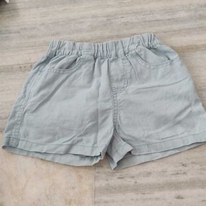 Girls Daily Wear Shorts And Shirts