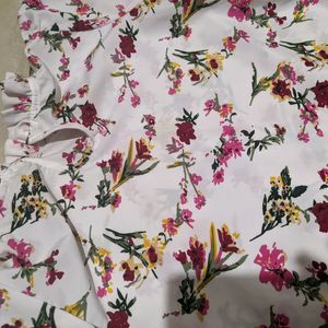 Crepe Fabric Floral Top