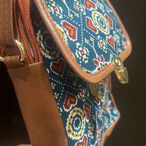 Teal Printed Sling Bag