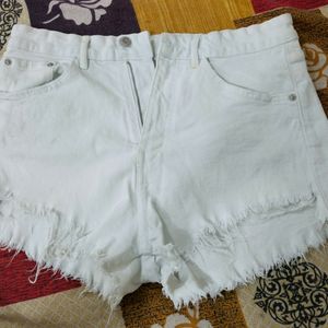 Coolest Shorts With Trending Style