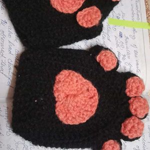 Cat paw Gloves And Ears...