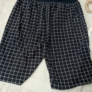 Loose Checked Shorts By Cargo31 California