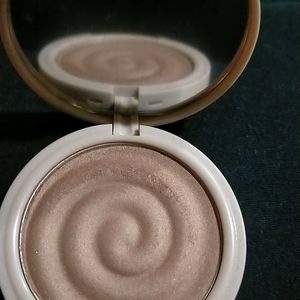 Myglamm Rose Highlighter