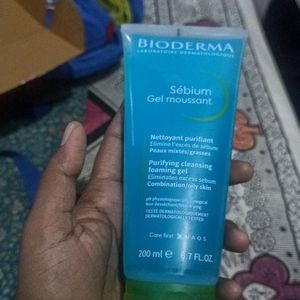 Facewash For Oily Acne Prone Skin