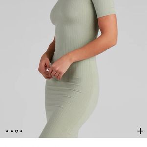 Rare Sight Basic Crew Midi Dress