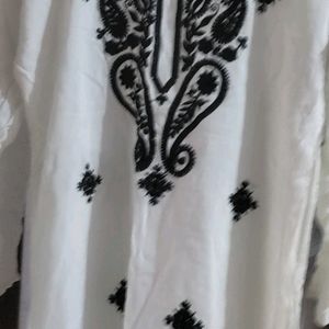 Chikankari White Kurti