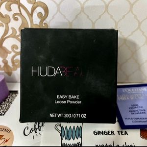 Huda Beauty Easy Bake Loose Powder