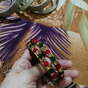 Bangles With Free bangle