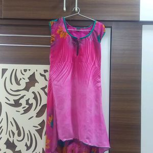 High Low Floral Kurti With Sleeves Nd Belt